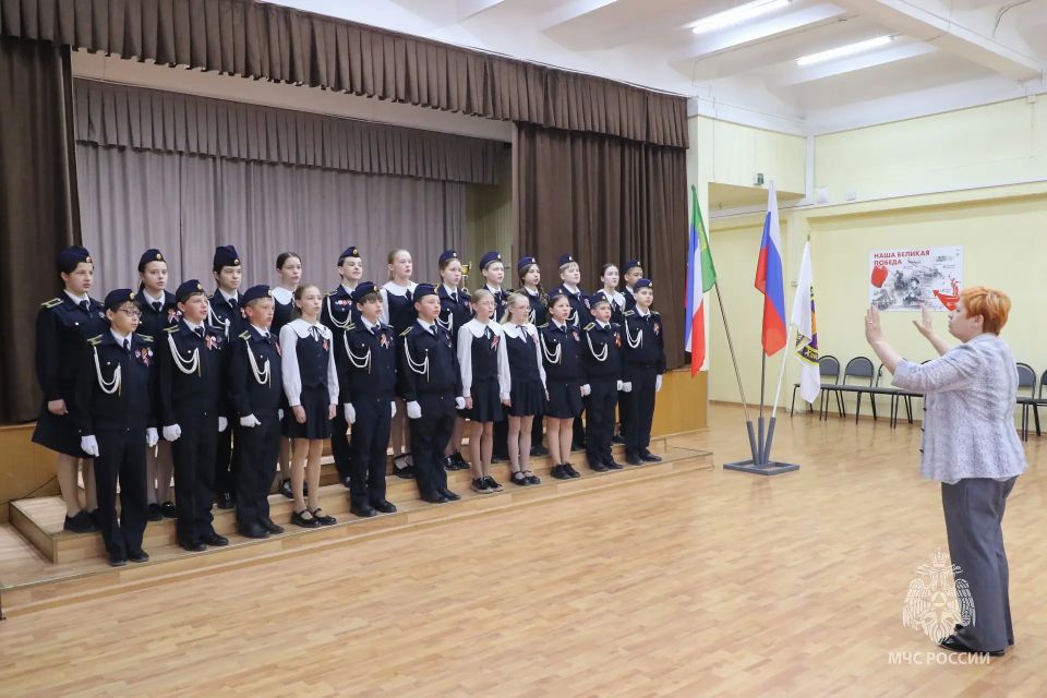 Наградили чемпионов!. В абаканской школе №29 прошло торжественное награждение победителей муниципального этапа соревнований «Школа безопасности» Наградили чемпионов!. В абаканской школе №29 прошло торжественное награждение победителей муниципального этапа соревнований «Школа безопасности»