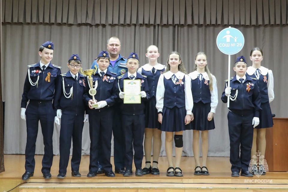 Наградили чемпионов!. В абаканской школе №29 прошло торжественное награждение победителей муниципального этапа соревнований «Школа безопасности» Наградили чемпионов!. В абаканской школе №29 прошло торжественное награждение победителей муниципального этапа соревнований «Школа безопасности»