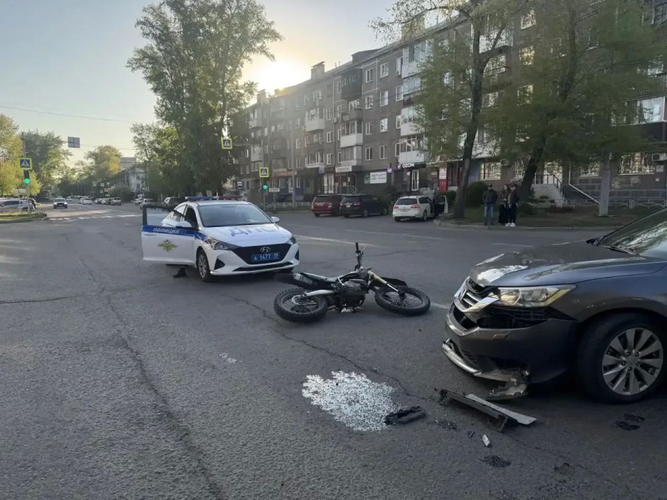 Подростки разбились на питбайке в Абакане
