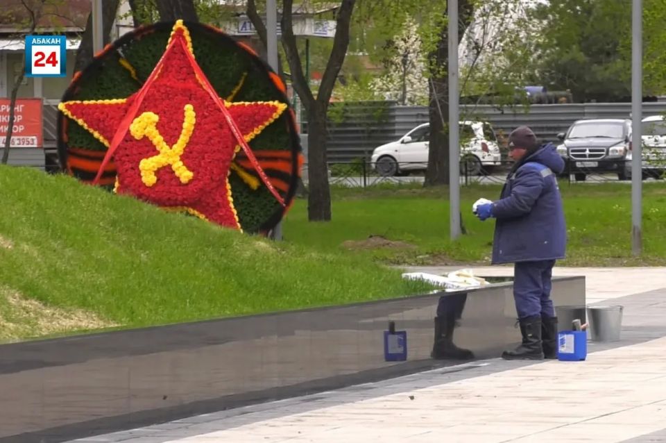 В Парке Победы Абакана возобновились ремонтные работы, на объект вышли два подрядчика В Парке Победы Абакана возобновились ремонтные работы, на объект вышли два подрядчика