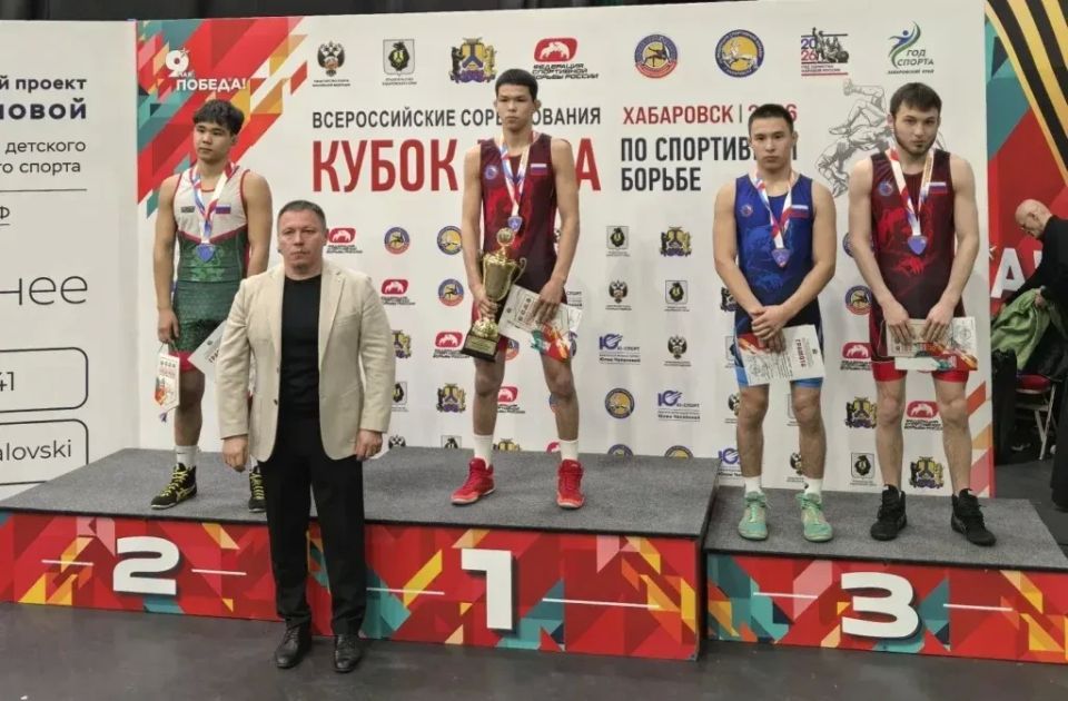 Спортсмен из Хакасии завоевал золотую медаль на «Кубке Мэра Хабаровска» по греко-римской борьбе
