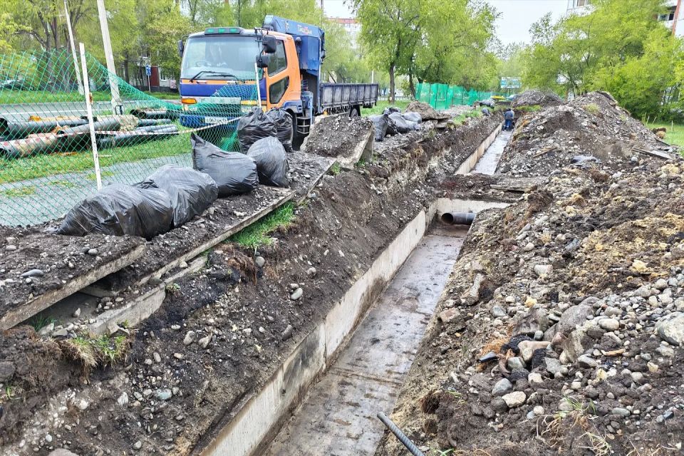Министр ЖКХ и энергетики Хакасии проинспектировал ход модернизации коммунальной инфраструктуры в Саяногорске Министр ЖКХ и энергетики Хакасии проинспектировал ход модернизации коммунальной инфраструктуры в Саяногорске