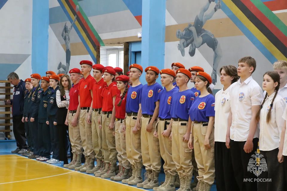 Юные пожарные Хакасии определили сильнейшего!