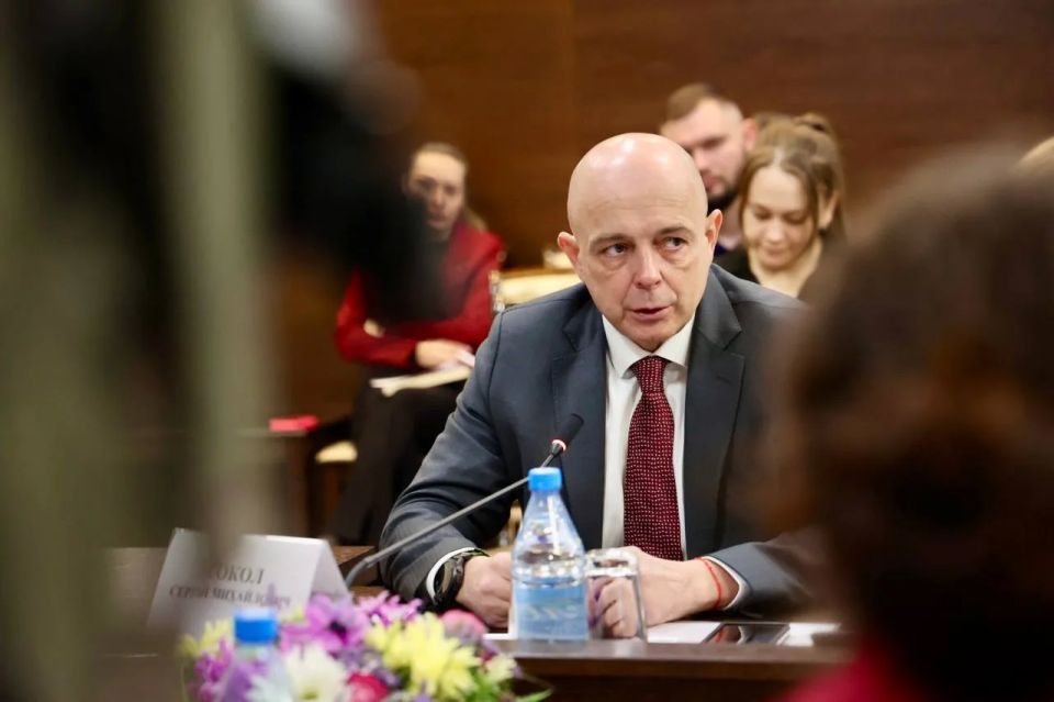 Эксперты парламента обсудили, как уберечь студентов и школьников от цифрового обмана летом Эксперты парламента обсудили, как уберечь студентов и школьников от цифрового обмана летом