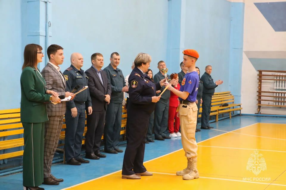 Юные пожарные Хакасии определили сильнейшего! Юные пожарные Хакасии определили сильнейшего!