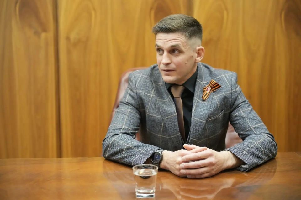 Глава Хакасии встретился с начальником штаба реготделения движения "Юнармия" Глава Хакасии встретился с начальником штаба реготделения движения "Юнармия"