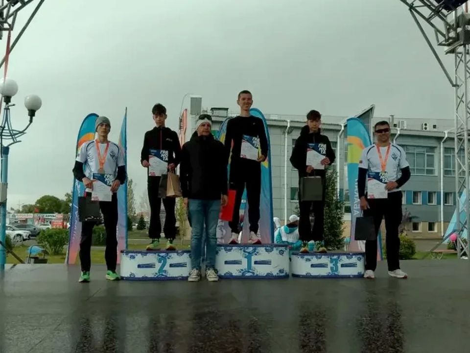 Полицейские и ветераны МВД по Республике Хакасия стали участниками фестиваля бега «Быстрее ветра» Полицейские и ветераны МВД по Республике Хакасия стали участниками фестиваля бега «Быстрее ветра»