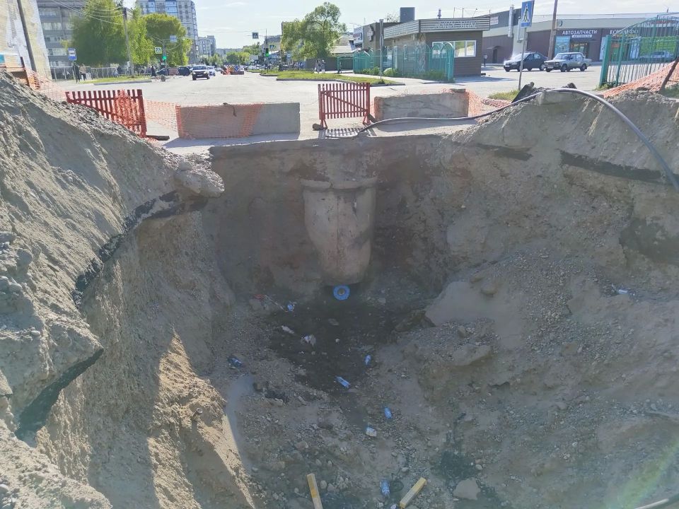 Капитальный ремонт водовода на улице Тельмана идёт в графике Капитальный ремонт водовода на улице Тельмана идёт в графике