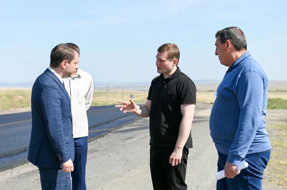 Валентин Коновалов проверил ход ремонта дорог на трассах Абакан – Саяногорск и Пригорск — Ербинская Валентин Коновалов проверил ход ремонта дорог на трассах Абакан – Саяногорск и Пригорск — Ербинская