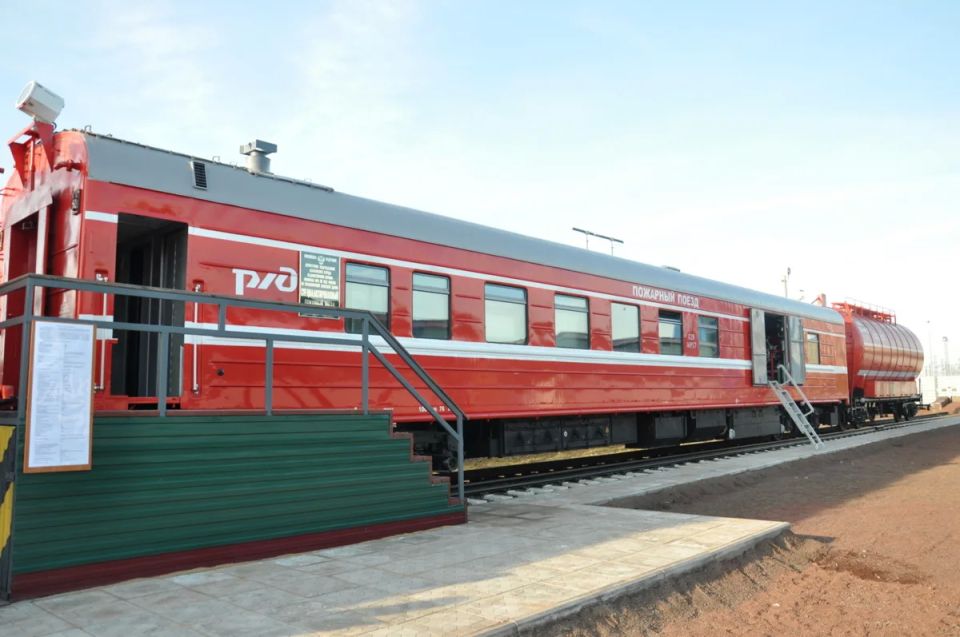 В режим повышенной готовности переведены 14 пожарных поездов Красноярской железной дороги