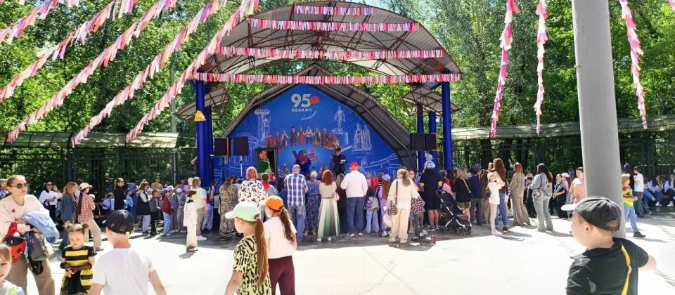 Фестиваль детства и юности проходит в столице Хакасии Фестиваль детства и юности проходит в столице Хакасии