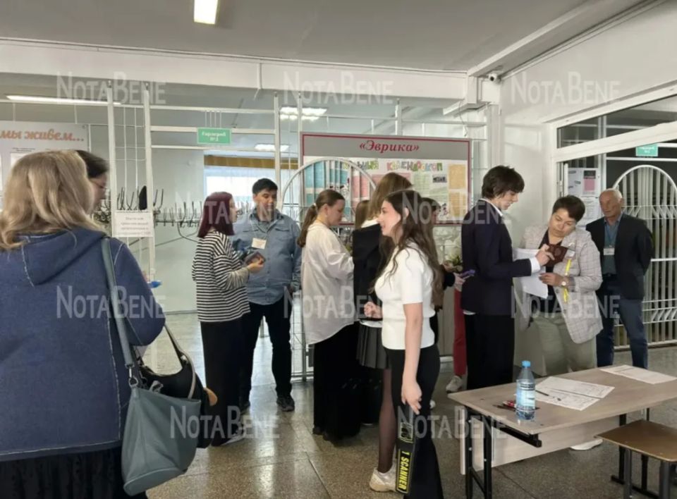 Стартовал основной период сдачи ЕГЭ Стартовал основной период сдачи ЕГЭ