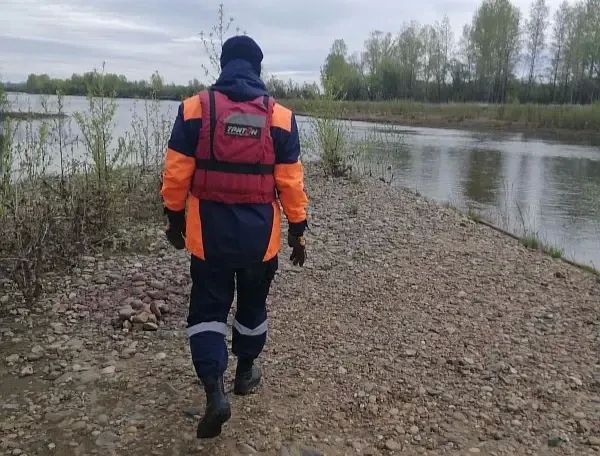 Мальчика, утонувшего месяц назад в Красноярском крае, по-прежнему ищут Мальчика, утонувшего месяц назад в Красноярском крае, по-прежнему ищут