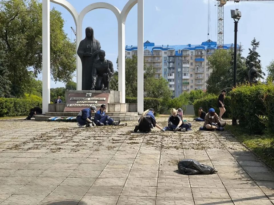 17 абаканских старшеклассников в июне будут работать в «Абаканском парковом хозяйстве»