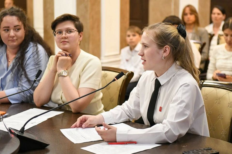 В Хакасии подведены полугодовые итоги работы отделения Движения Первых В Хакасии подведены полугодовые итоги работы отделения Движения Первых