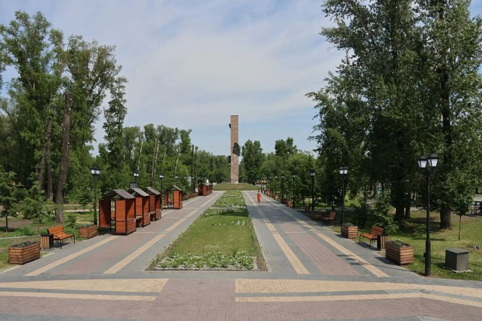 В Черногорском парке монтируют новый аттракцион – детскую железную дорогу «Экспресс» В Черногорском парке монтируют новый аттракцион – детскую железную дорогу «Экспресс»