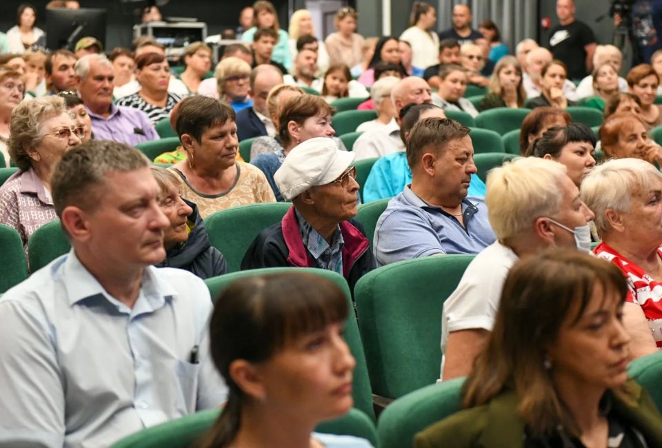 Валентин Коновалов: Провёл открытый диалог с жителями Расцвета Валентин Коновалов: Провёл открытый диалог с жителями Расцвета
