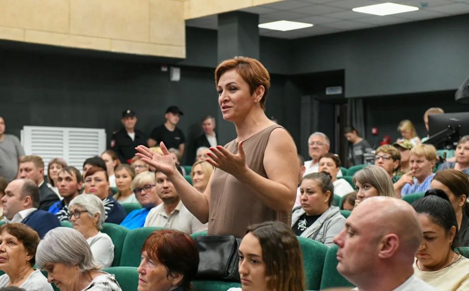Валентин Коновалов: Провёл открытый диалог с жителями Расцвета Валентин Коновалов: Провёл открытый диалог с жителями Расцвета