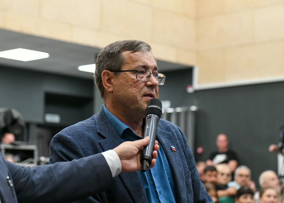 Валентин Коновалов: Провёл открытый диалог с жителями Расцвета Валентин Коновалов: Провёл открытый диалог с жителями Расцвета