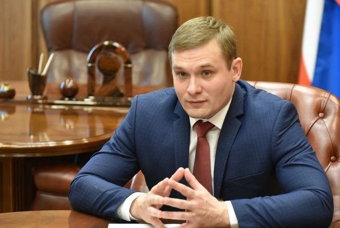 Валентин Коновалов проведет прямой эфир в соцсетях
