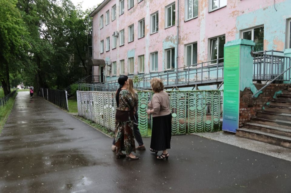Абаканский Центр психолого-педагогической, медицинской и социальной помощи готовится к обновлению Абаканский Центр психолого-педагогической, медицинской и социальной помощи готовится к обновлению