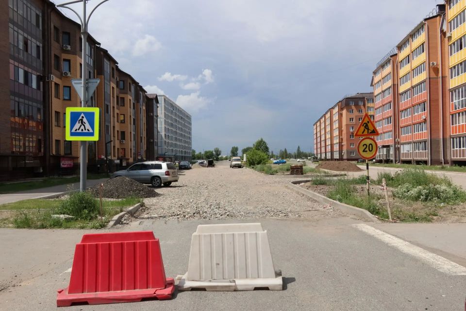 Сегодня на еженедельном штабе по выполнению дорожно-строительных работ и благоустройству Глава города Абакана Алексей Лемин обсудил с профильными руководителями, кураторами объектов и представителями подрядных организаций... Сегодня на еженедельном штабе по выполнению дорожно-строительных работ и благоустройству Глава города Абакана Алексей Лемин обсудил с профильными руководителями, кураторами объектов и представителями подрядных организаций...