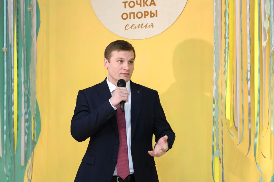 Валентин Коновалов: Открыл центр помощи женщинам, оказавшимся в трудной жизненной ситуации Валентин Коновалов: Открыл центр помощи женщинам, оказавшимся в трудной жизненной ситуации