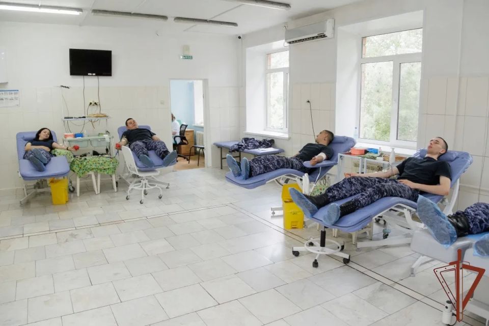 Росгвардейцы сдали более 6 литров крови для нужд медучреждений Хакасии