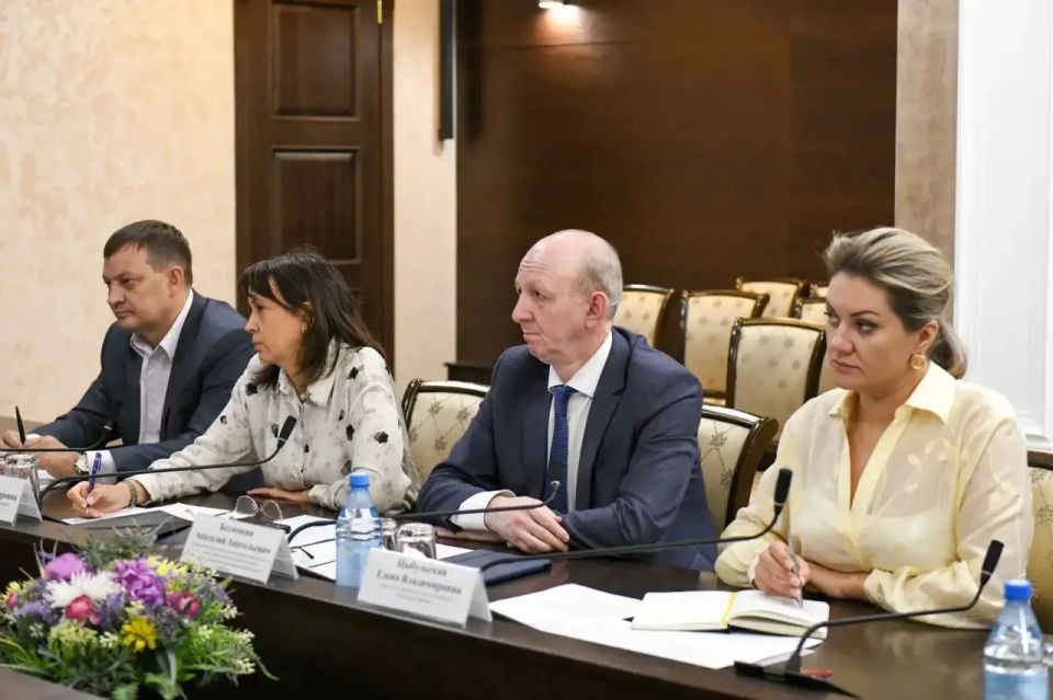 В Хакасии реализуются меры по приведению в надлежащий вид, сносу, вовлечению в хозяйственный оборот неиспользуемого и находящегося в неудовлетворительном состоянии недвижимого имущества, находящегося в государственной... В Хакасии реализуются меры по приведению в надлежащий вид, сносу, вовлечению в хозяйственный оборот неиспользуемого и находящегося в неудовлетворительном состоянии недвижимого имущества, находящегося в государственной...