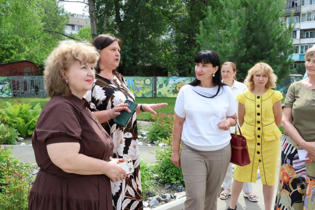 Сегодня в столице Хакасии комиссия начала комплексную проверку готовности детских садов к новому учебному году Сегодня в столице Хакасии комиссия начала комплексную проверку готовности детских садов к новому учебному году