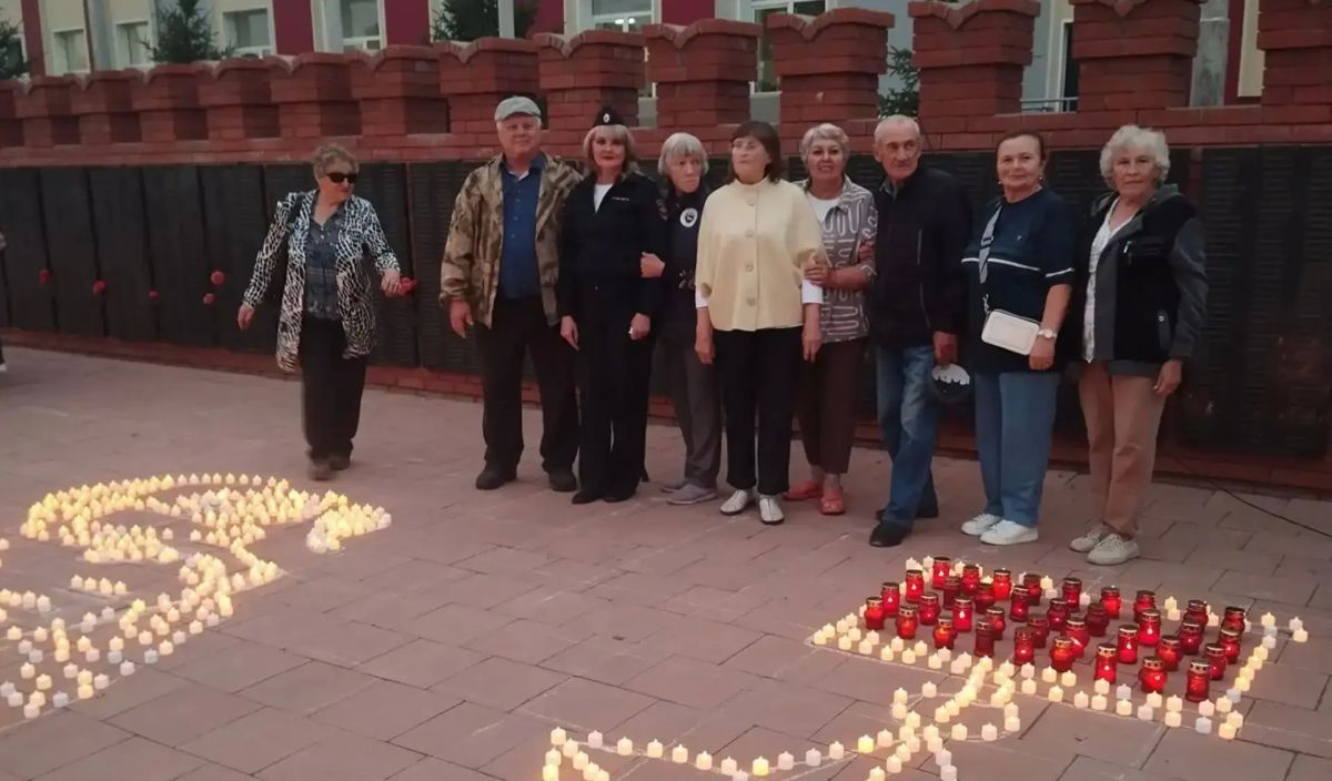 Сотрудники полиции стали участниками памятной акции «Огненные картины войны» в Ширинском районе Сотрудники полиции стали участниками памятной акции «Огненные картины войны» в Ширинском районе