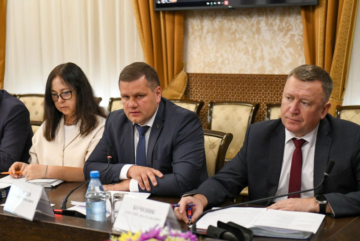 Валентин Коновалов: Провёл штаб по реализации проекта «Чистый воздух» Валентин Коновалов: Провёл штаб по реализации проекта «Чистый воздух»