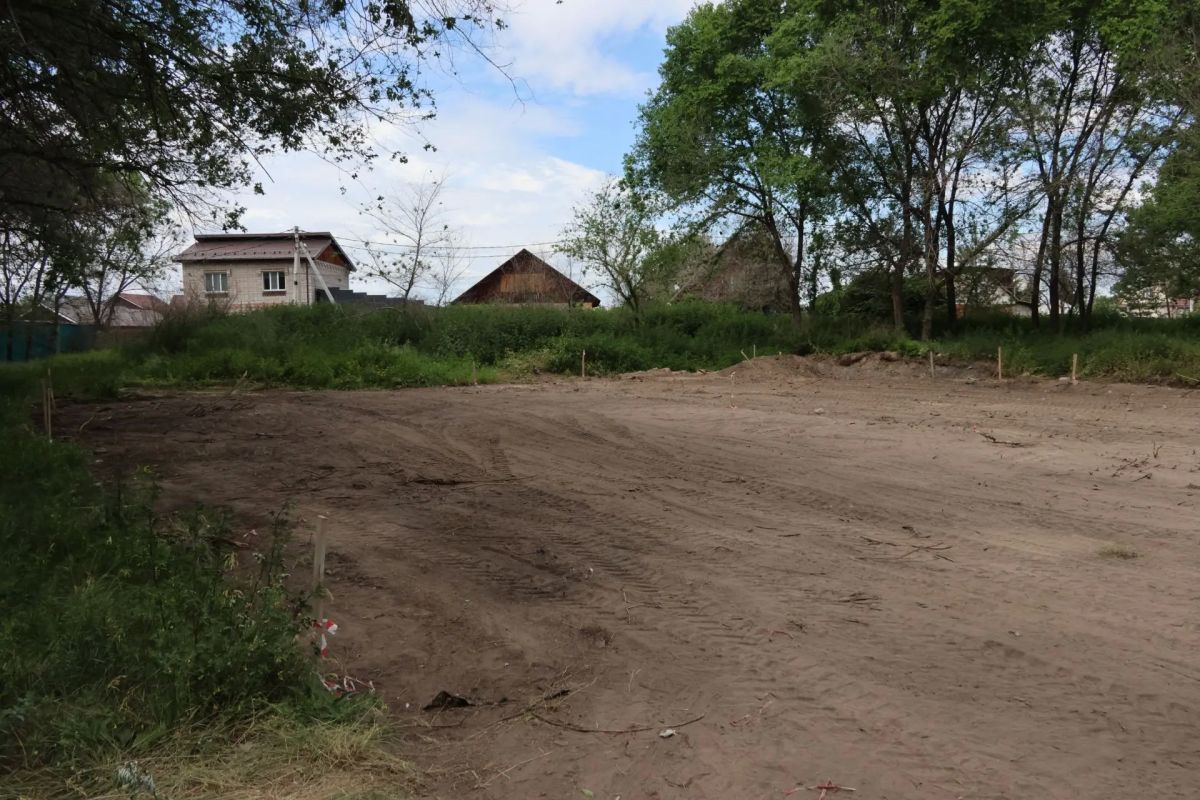 В парке «Комсомольский» началось выполнение благоустроительных работ, запланированных на этот год по национальному проекту «Инфраструктура для жизни»: подрядная организация – «Муниципальный жилищный фонд» выполнит площадку... В парке «Комсомольский» началось выполнение благоустроительных работ, запланированных на этот год по национальному проекту «Инфраструктура для жизни»: подрядная организация – «Муниципальный жилищный фонд» выполнит площадку...