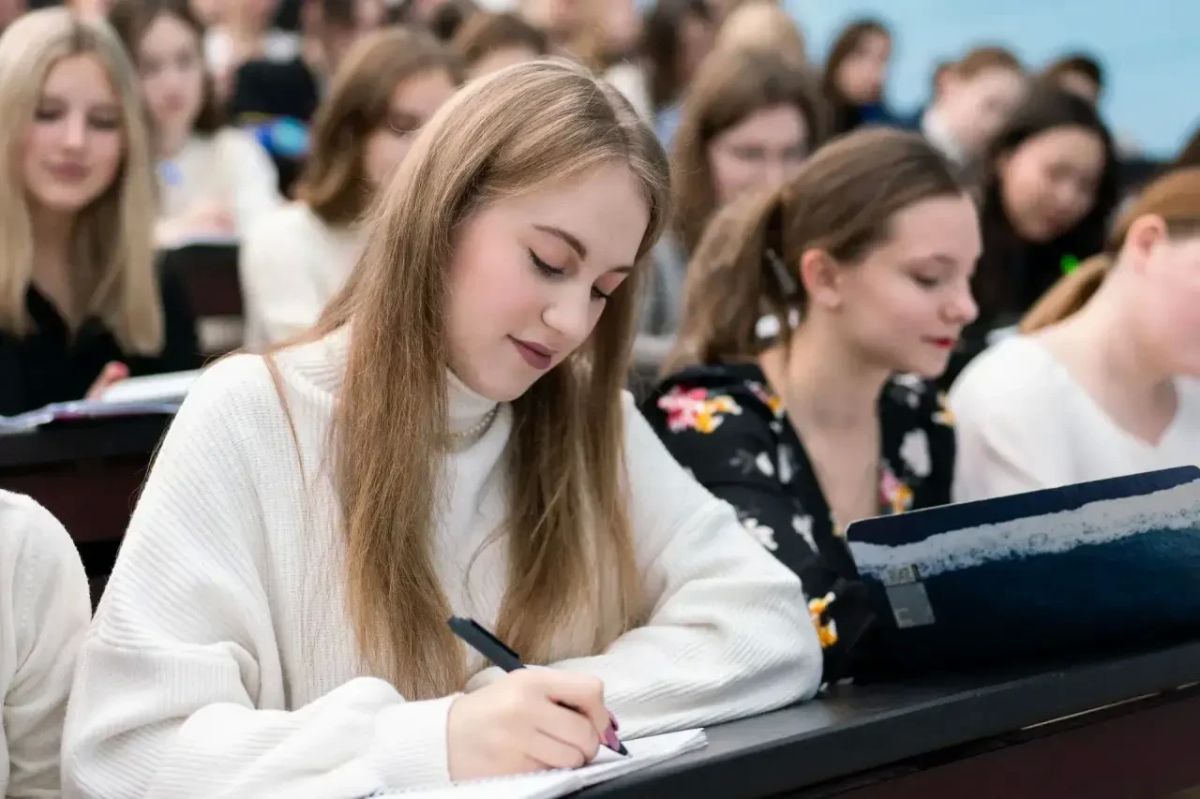 Абитуриентам из Хакасии важно знать нюансы поступления в вузы
