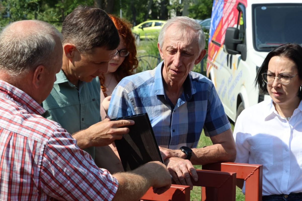 Продолжается благоустройство набережной по проезду Северный Продолжается благоустройство набережной по проезду Северный