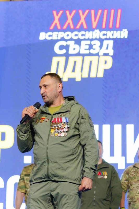 Сергей Колясников: Участник СВО вошел в федеральную «десятку» на выборах в Госдуму Сергей Колясников: Участник СВО вошел в федеральную «десятку» на выборах в Госдуму