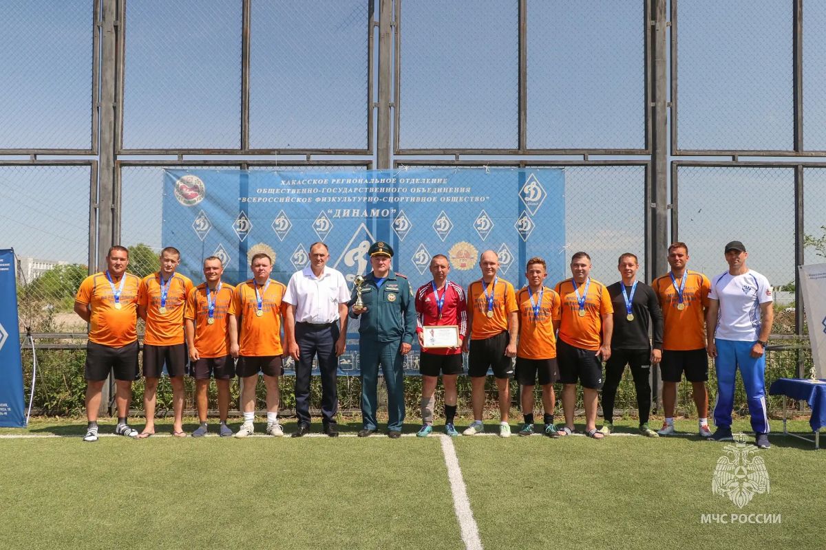 Никакая жара не помеха нашим чемпионам по мини-футболу! Никакая жара не помеха нашим чемпионам по мини-футболу!