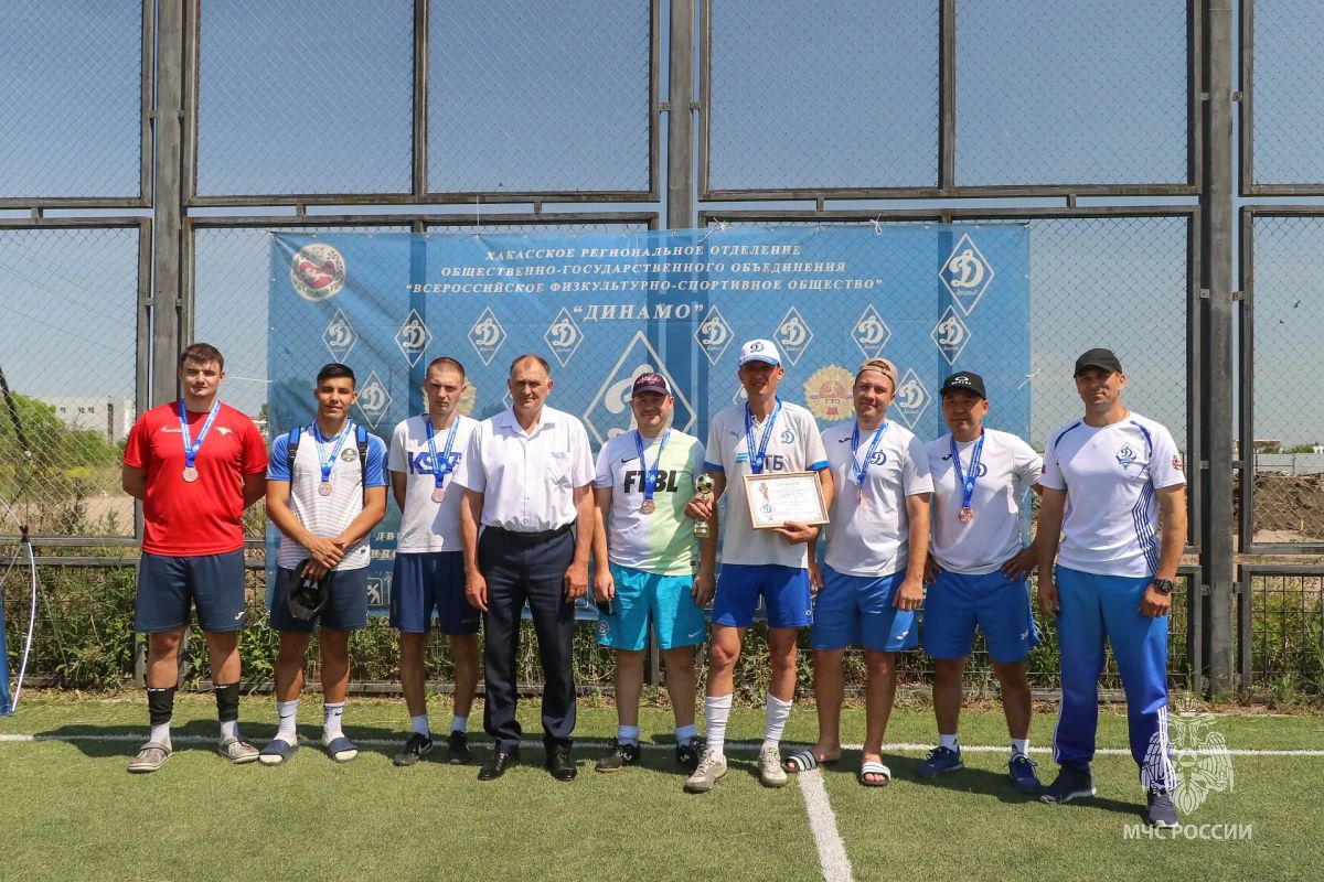 Никакая жара не помеха нашим чемпионам по мини-футболу! Никакая жара не помеха нашим чемпионам по мини-футболу!