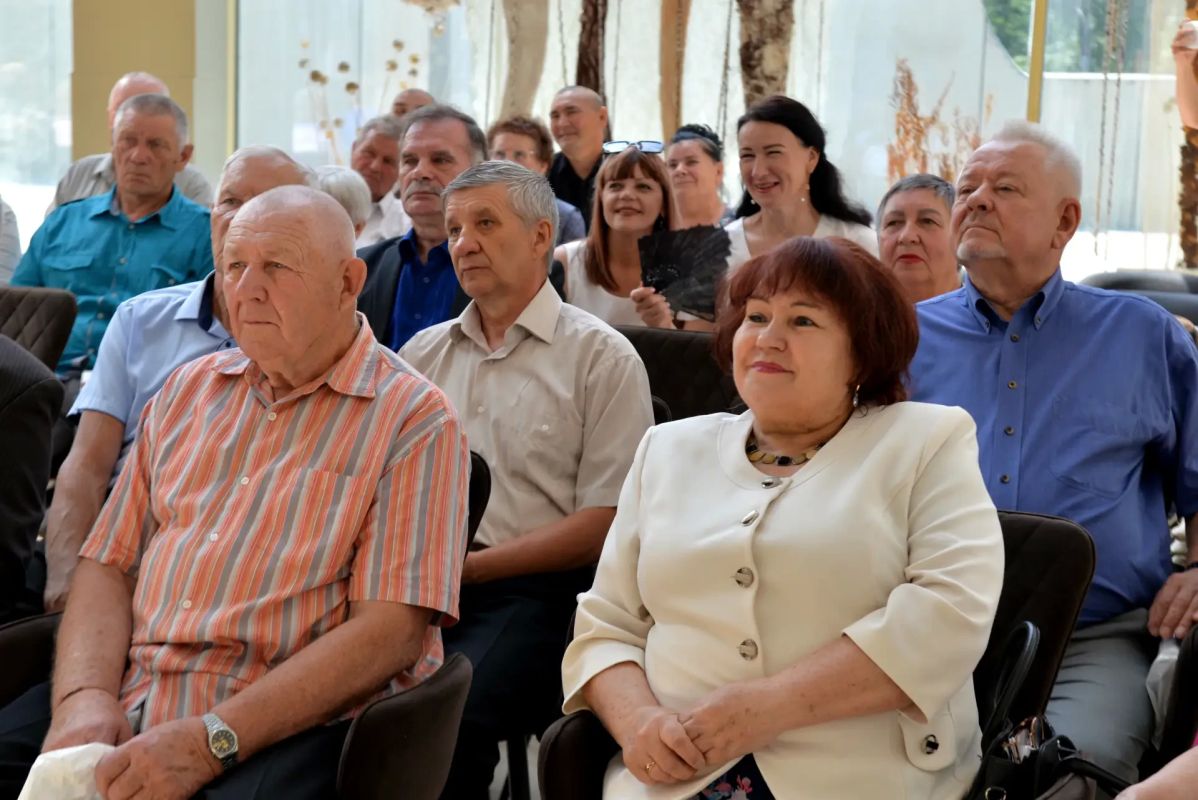 В Хакасии торжественно отметили 25-летие региональной общественной организации ветеранов органов внутренних дел В Хакасии торжественно отметили 25-летие региональной общественной организации ветеранов органов внутренних дел