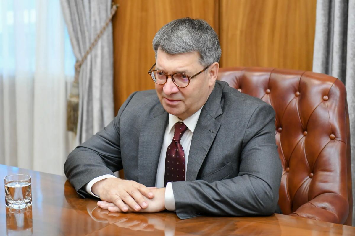 Валентин Коновалов: Встретился с заместителем полпреда Президента РФ в СФО Олегом Ивановичем Денисенко Валентин Коновалов: Встретился с заместителем полпреда Президента РФ в СФО Олегом Ивановичем Денисенко