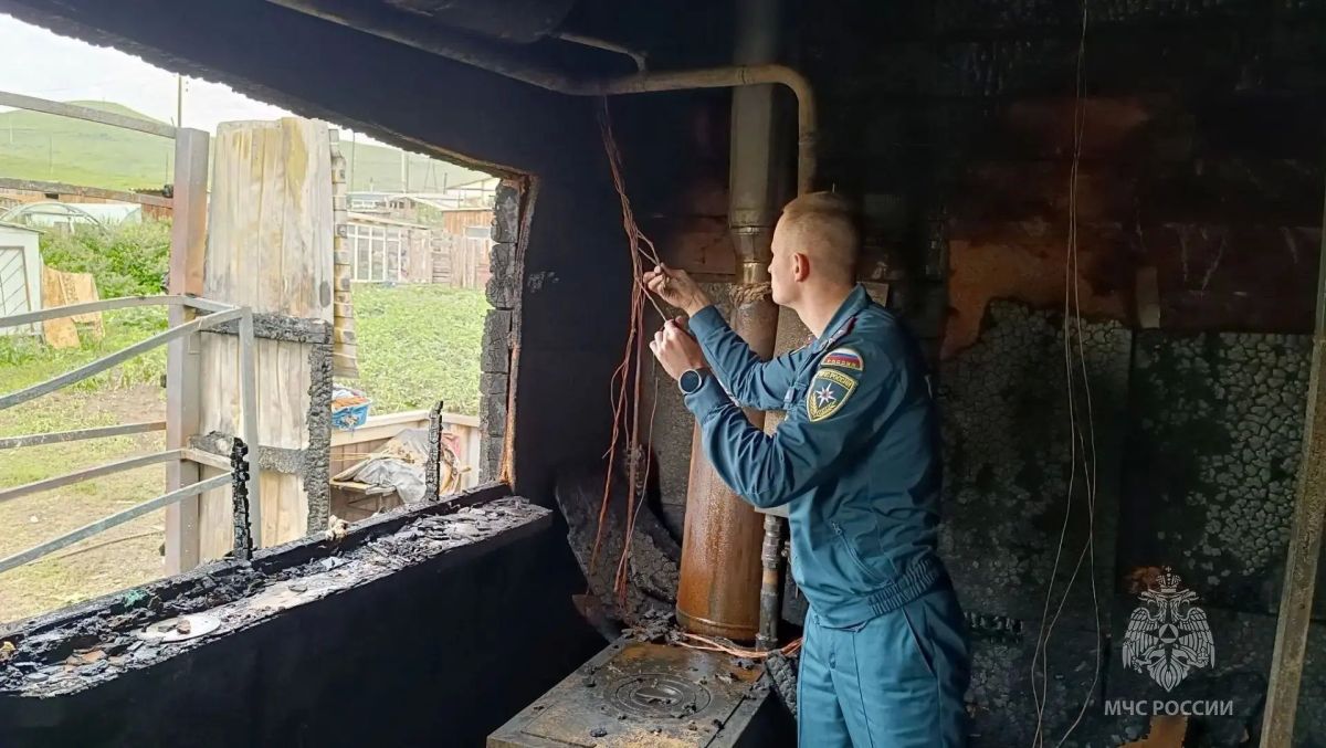 К трагическому пожару в селе Шира могло привести замыкание проводки К трагическому пожару в селе Шира могло привести замыкание проводки