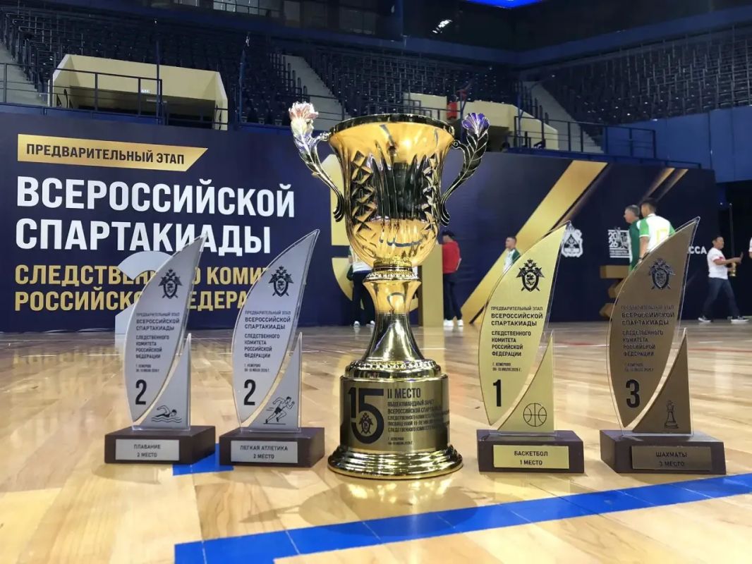 Сотрудники Главного следственного управления стали серебряными призерами отборочного этапа Всероссийской спартакиады СК России среди следственных управлений по СФО Сотрудники Главного следственного управления стали серебряными призерами отборочного этапа Всероссийской спартакиады СК России среди следственных управлений по СФО