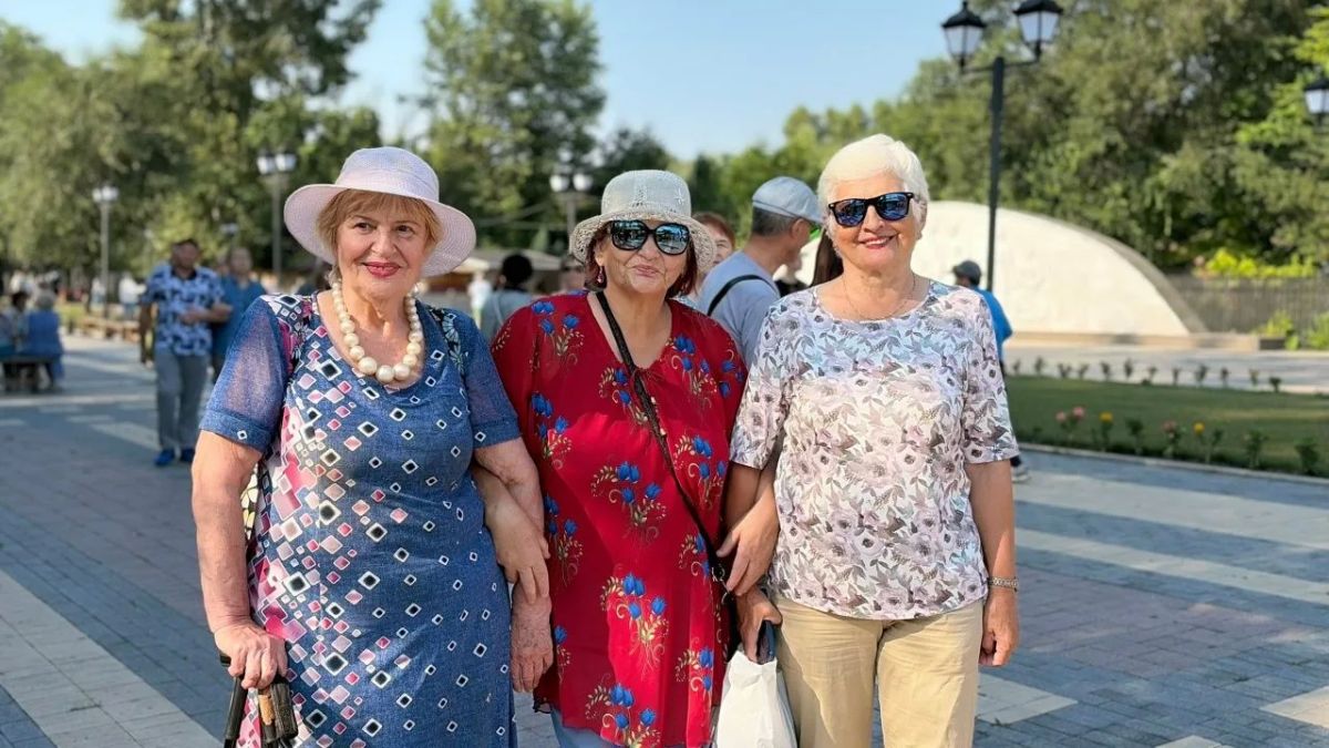 В минувшее воскресенье Черногорский парк наполнился музыкой, творчеством и улыбками, подарив гостям настоящее настроение си-бемоль мажора – тональности, созвучной надежде и вдохновению В минувшее воскресенье Черногорский парк наполнился музыкой, творчеством и улыбками, подарив гостям настоящее настроение си-бемоль мажора – тональности, созвучной надежде и вдохновению