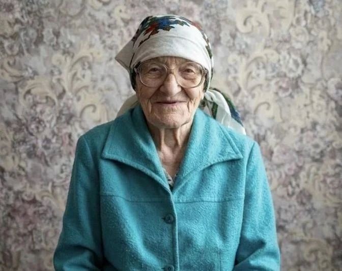 Труженице тыла в Алтайском районе исполнилось 95 лет