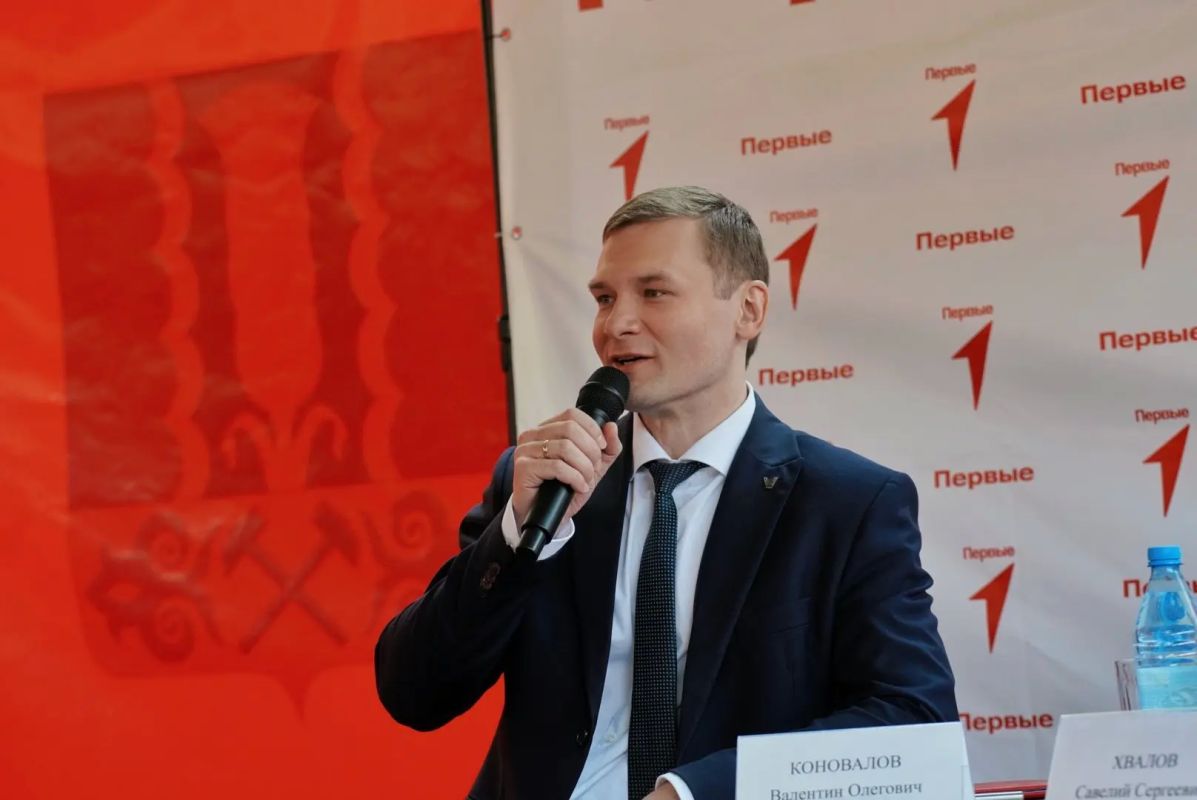 Валентин Коновалов: Встретился с участниками профильной смены «Смена Первых: лидеры Движения!» в лагере «Беркут» Валентин Коновалов: Встретился с участниками профильной смены «Смена Первых: лидеры Движения!» в лагере «Беркут»
