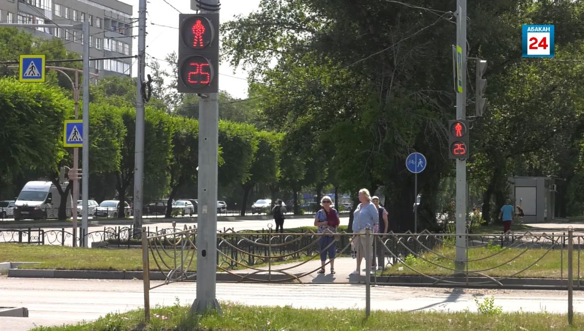 Пешеходные переходы обустраивают в Абакане Пешеходные переходы обустраивают в Абакане