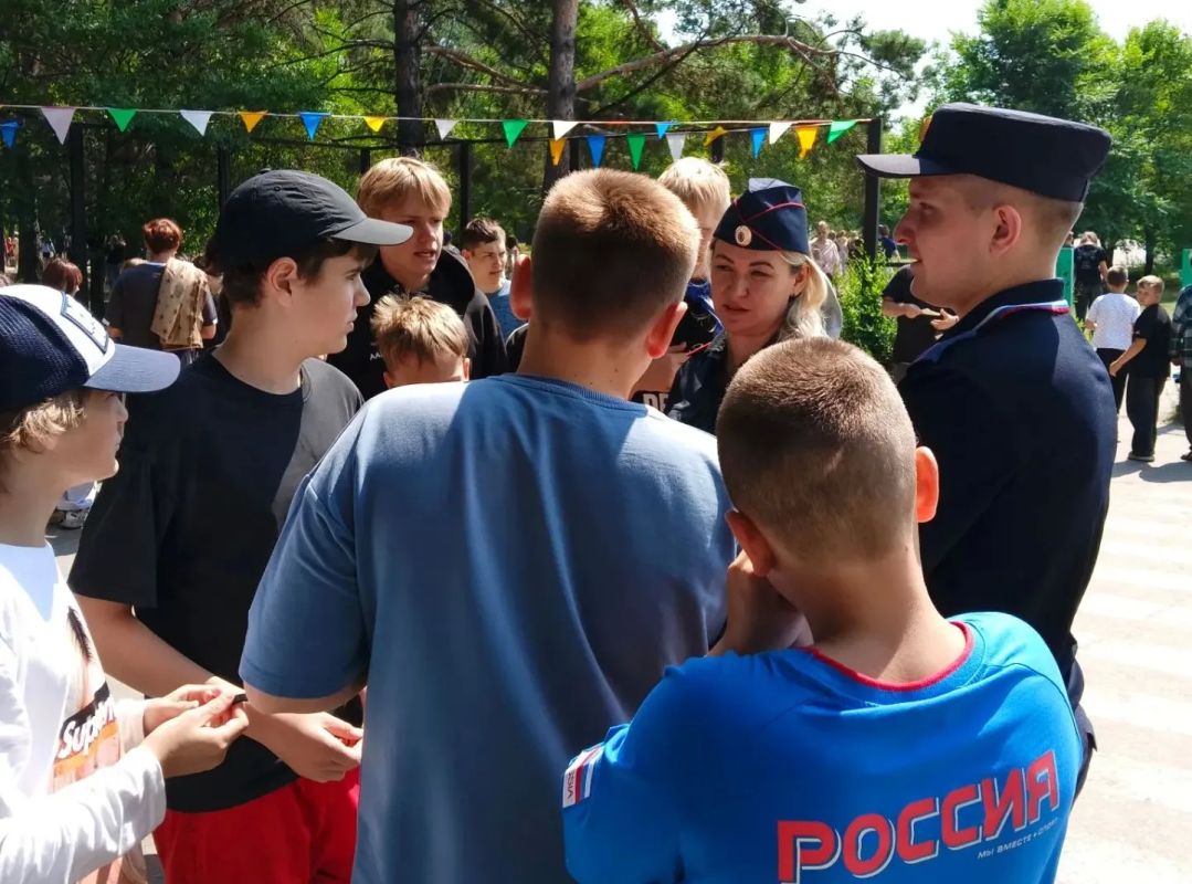 Полицейские Абакана провели «День правовой помощи» для школьников в загородном лагере