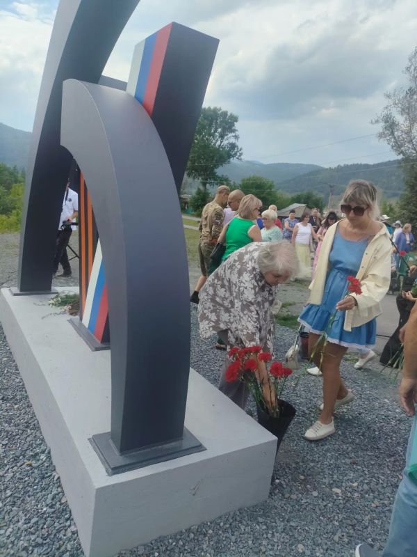 Памятный знак участникам СВО установили в Абазе Памятный знак участникам СВО установили в Абазе