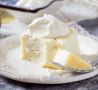 Воздушная запеканка без муки и сахара с клубничным конфитюром