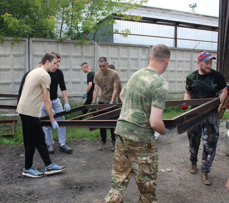 Очередная партия гуманитарного груза отправлена в зону СВО из Хакасии Очередная партия гуманитарного груза отправлена в зону СВО из Хакасии